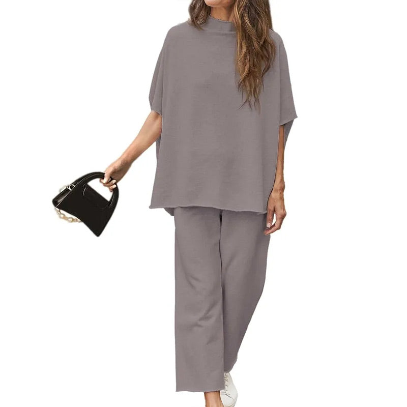 Set of wide trousers with 3/4 sleeves for women