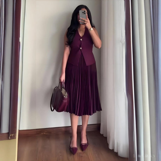 Women's Fashion Sleeveless V-Neck Vest & Pleated Skirt Two Piece Set