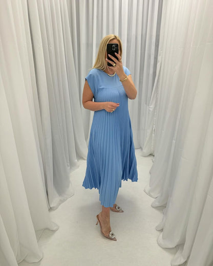 🌸Seasonal Sale-49%OFF👗Sleeveless pleated simple solid color dress