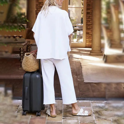 Set of wide trousers with 3/4 sleeves for women