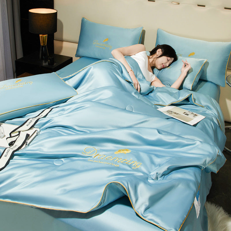 ⏳Limited-Time Offer⌛Summer lightweightice silk bed four-piece set🛏️