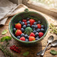 🍓 50% OFF NOW!🔥Berry Swirl Washing & Serving Bowl – Dual-purpose colander design, non-slip base & perfect for rinsing, draining & serving berries or snacks 🥣