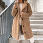 Cappotto da donna caldo in pelliccia con colletto a revers e bottoni